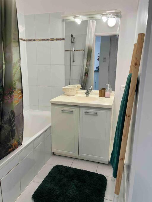 Appartement Cosy, Calme, Lumineux, Balcon, Parking ซาร์ลา-ลา-กาเนดา ภายนอก รูปภาพ